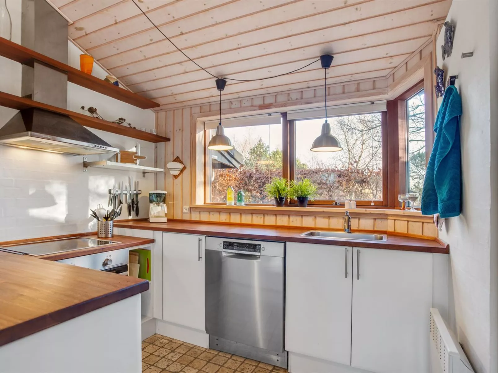 "Østmar" - 1.2km from the sea-Inside