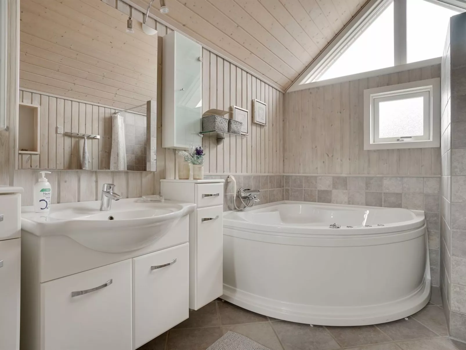 "Bente" - 800m from the sea-Inside