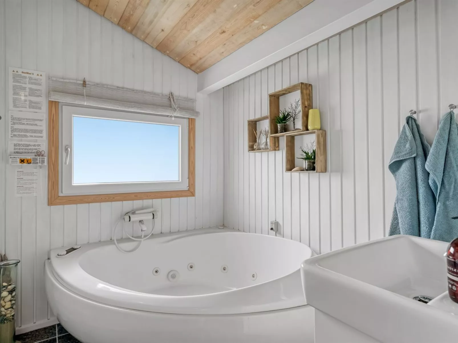 "Rosemari" - 260m from the sea-Drinnen