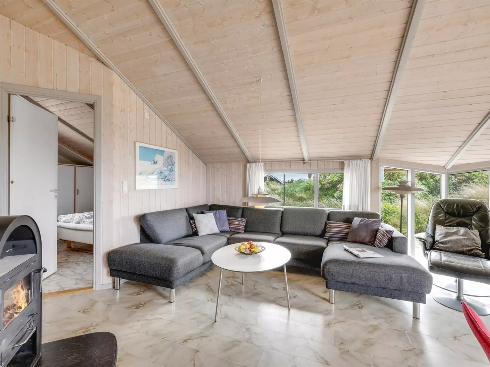 "Tuure" -  from the sea-Dedans