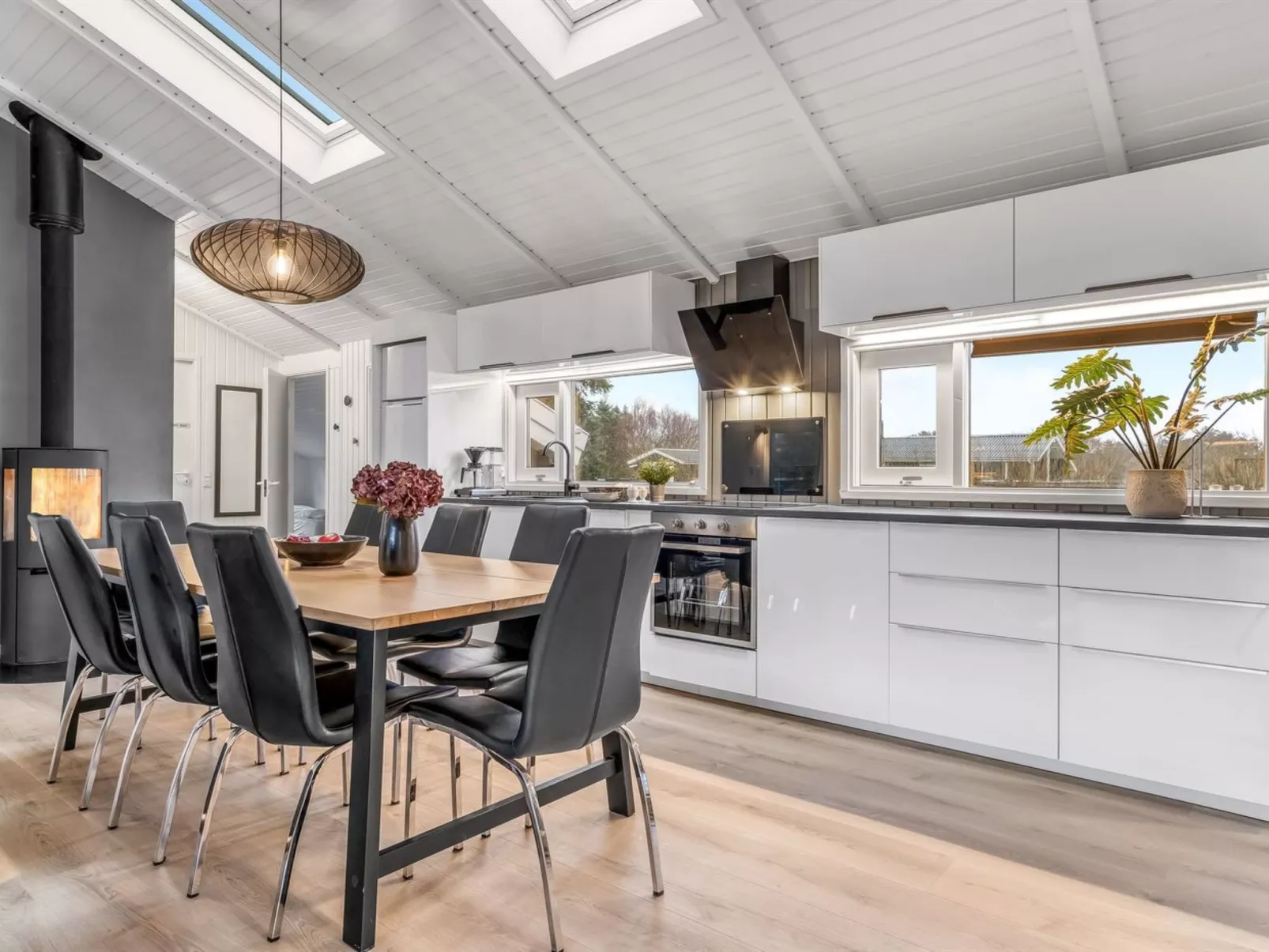 "Blondine" - 940m from the sea-Dedans