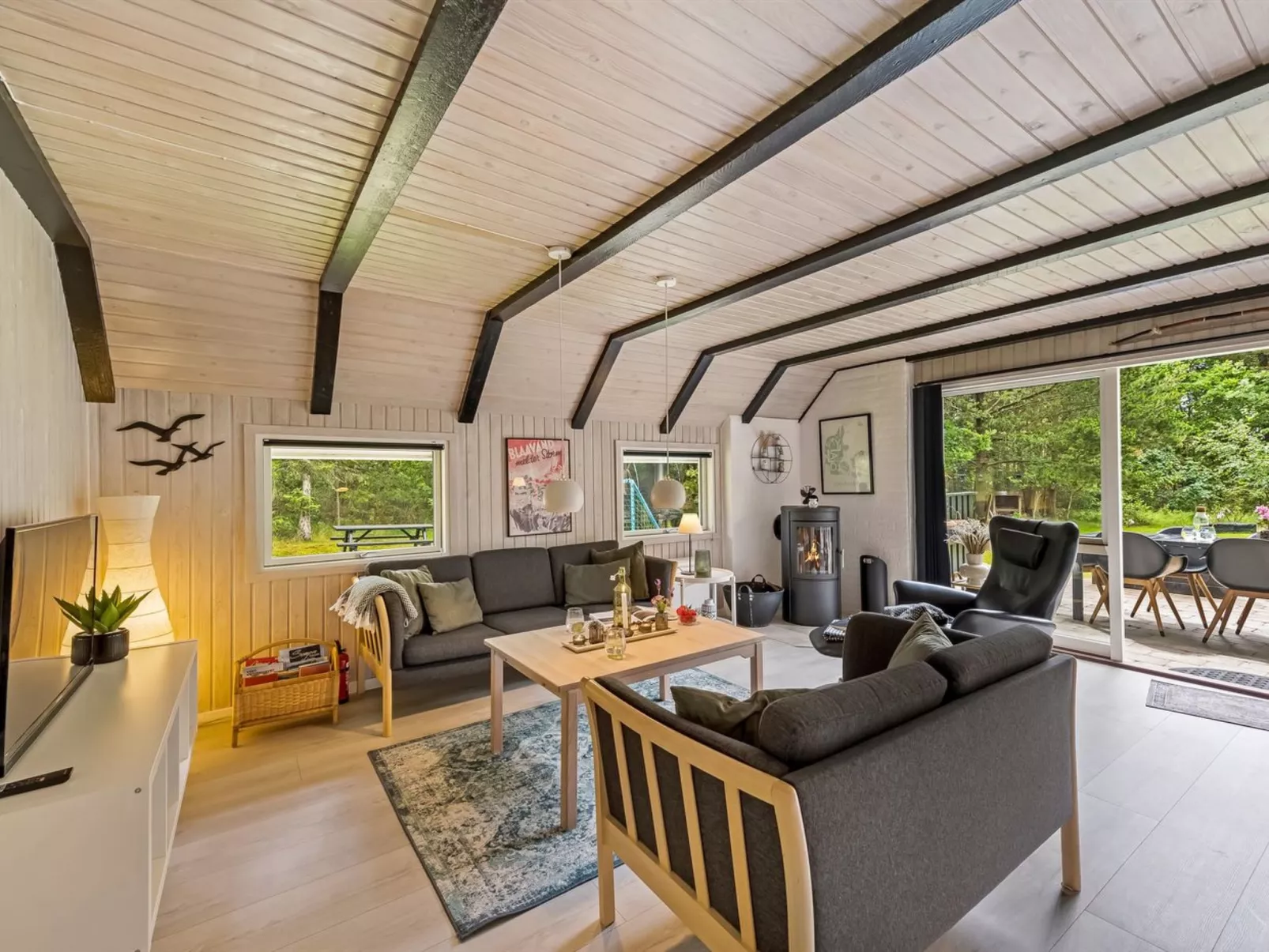 "Arttu" - 2.4km from the sea-Inside