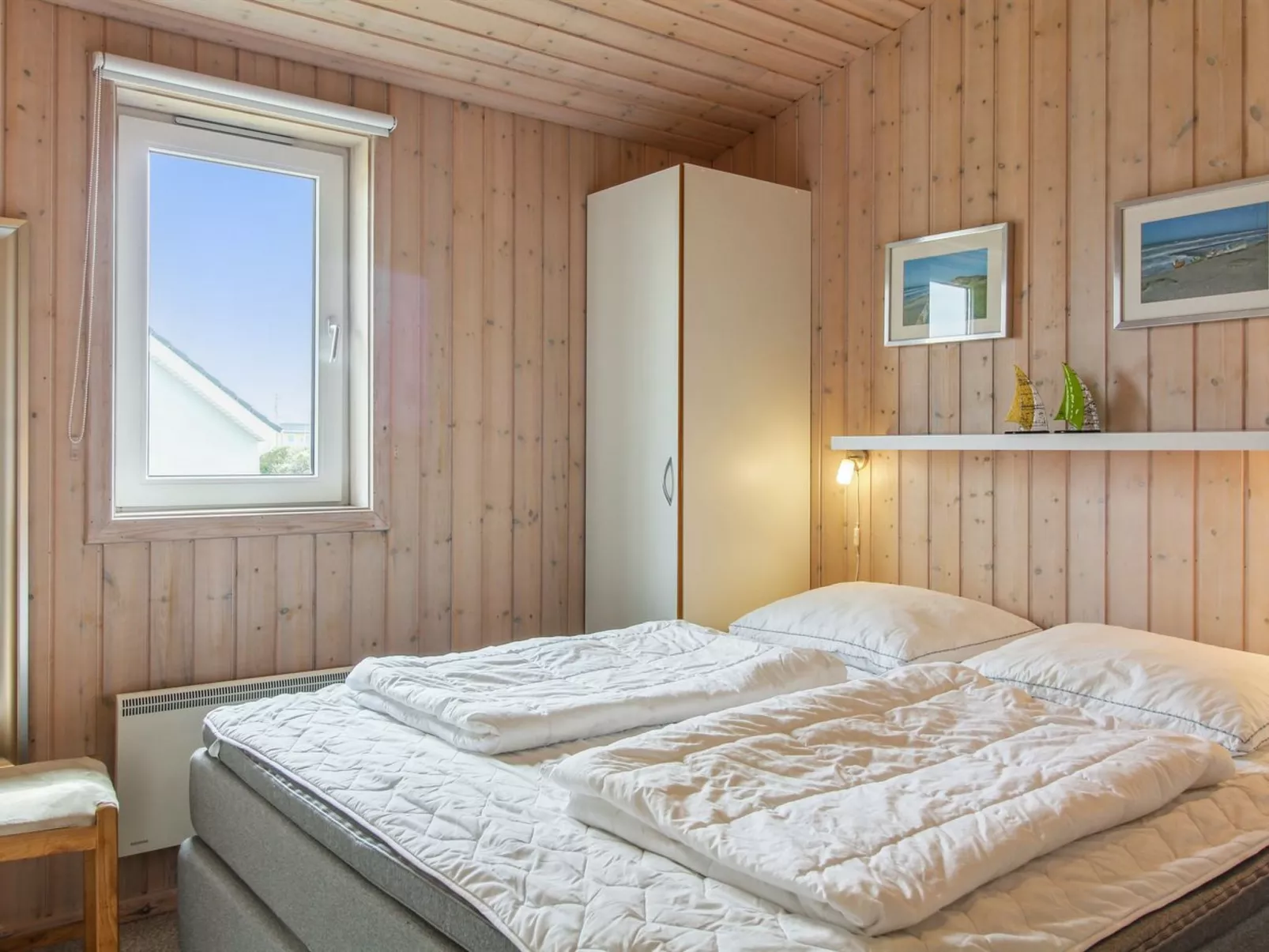 "Eyvin" - 100m from the sea-Inside