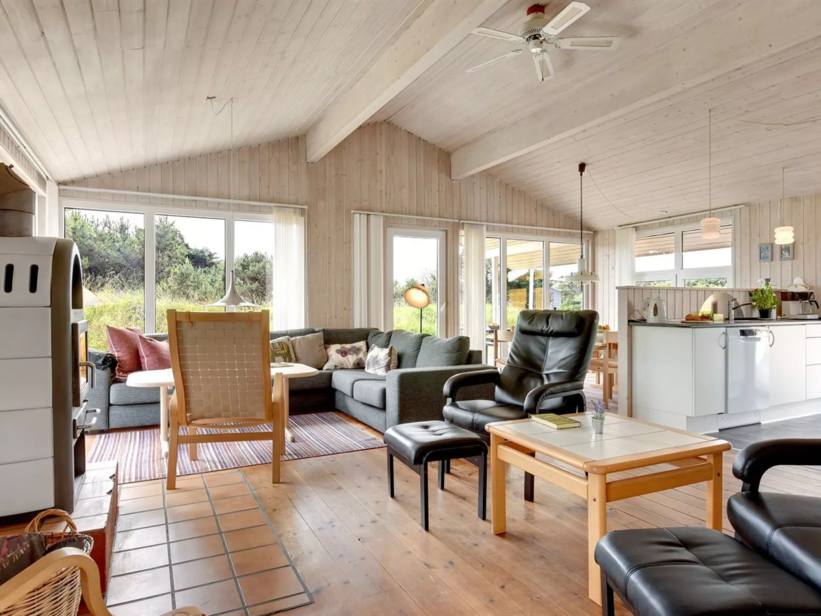 "Annemia" - 200m from the sea-Inside