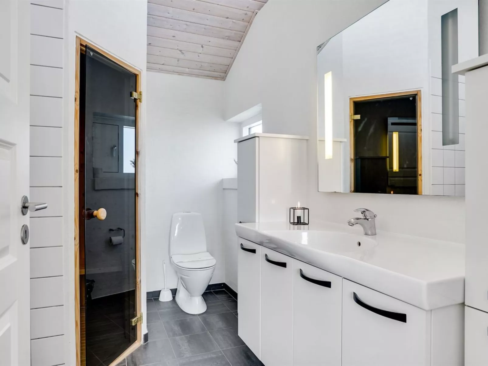 "Edle" - 300m from the sea-Inside