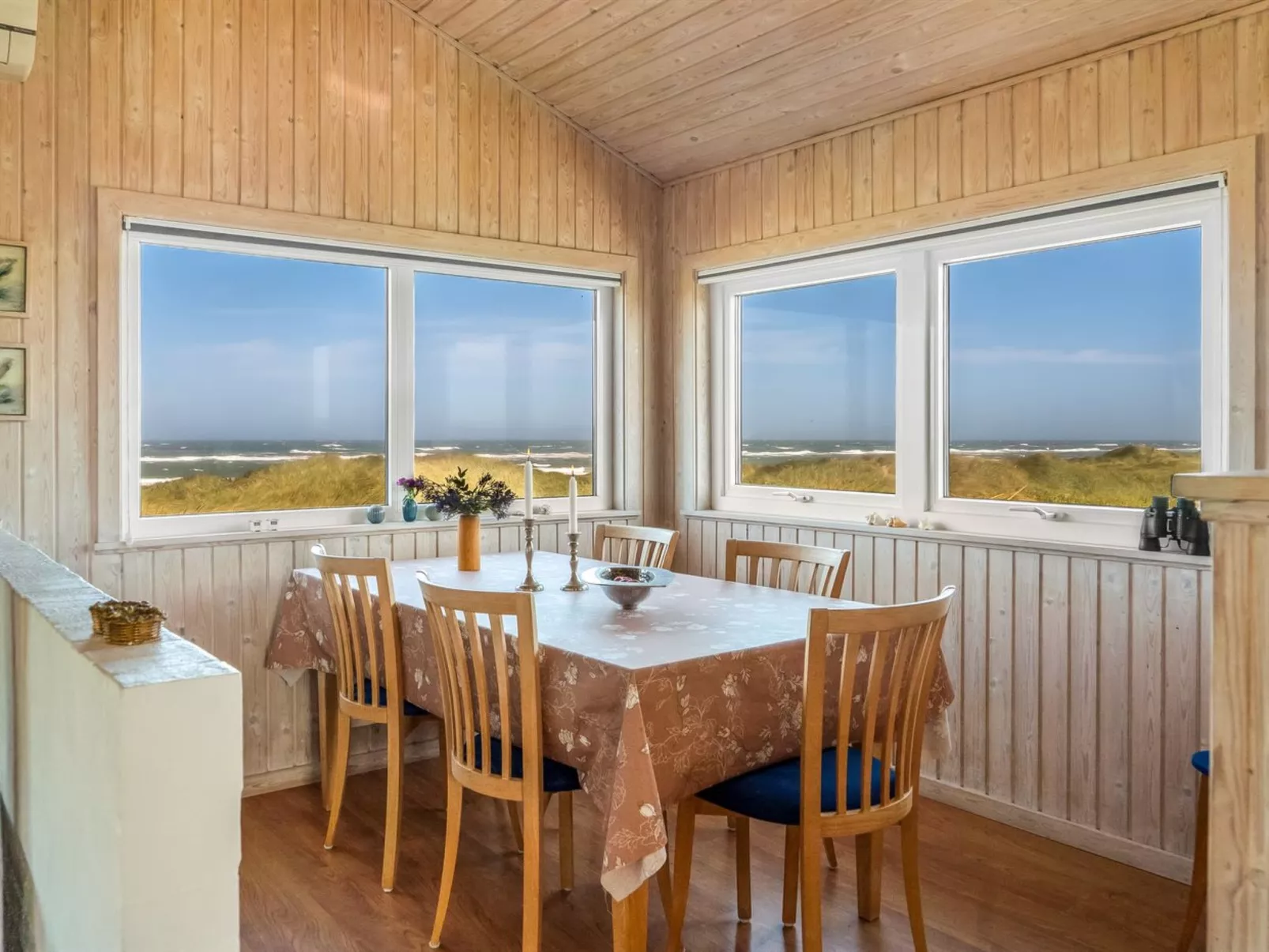 "Fatiha" - 100m from the sea-Inside