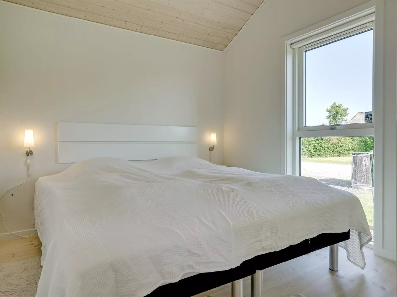 "Maybritt" - 100m from the sea-Inside