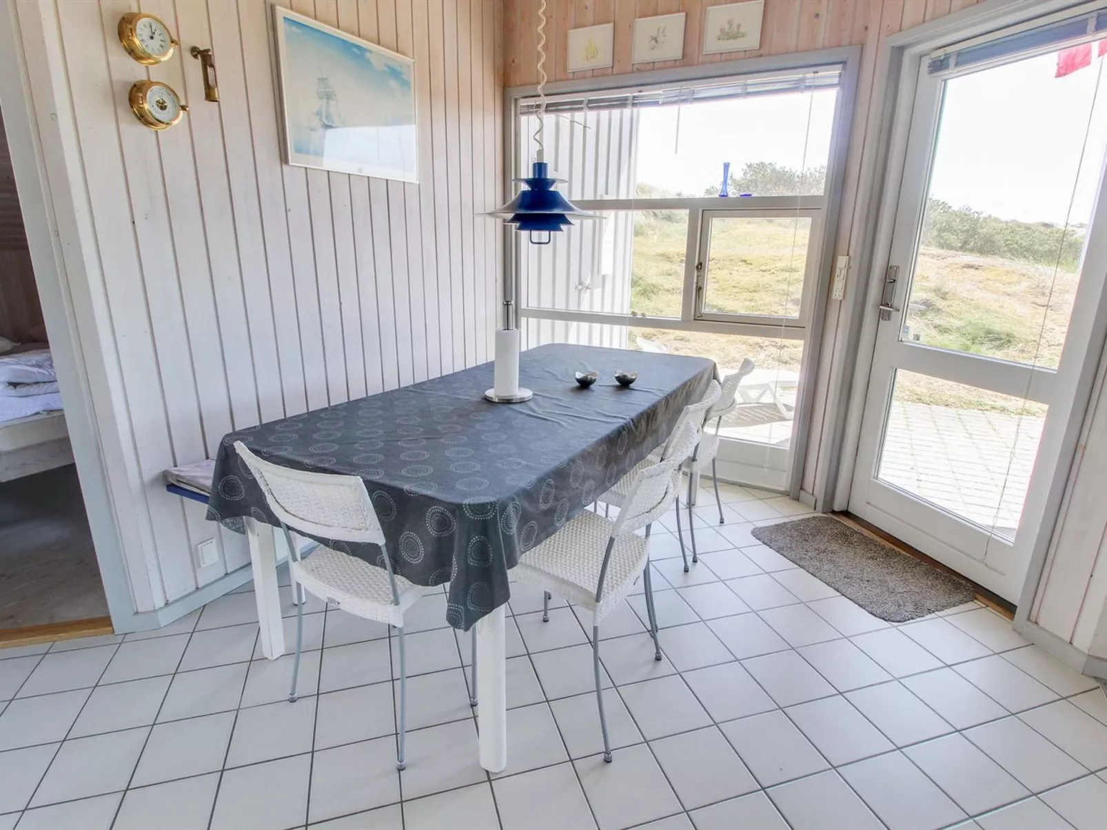 "Wikar" - 50m from the sea-Inside