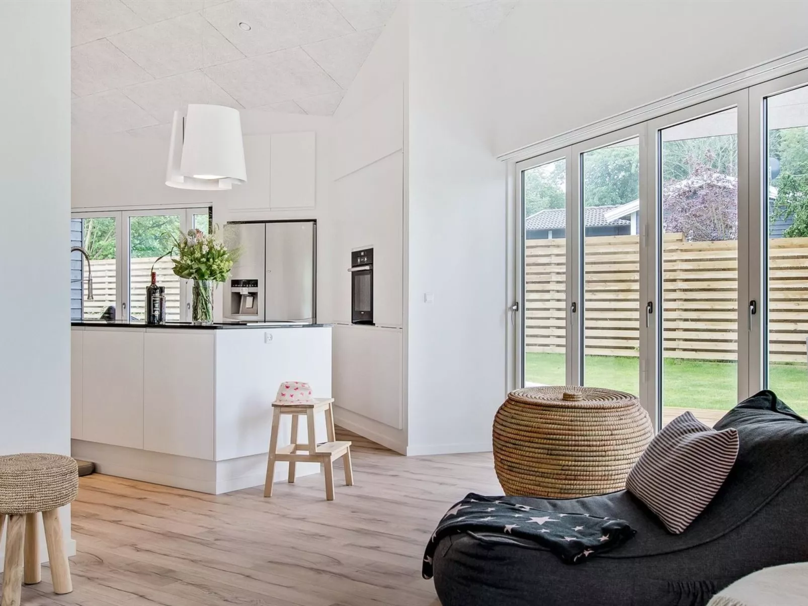 "Dorthie" - 800m from the sea-Inside