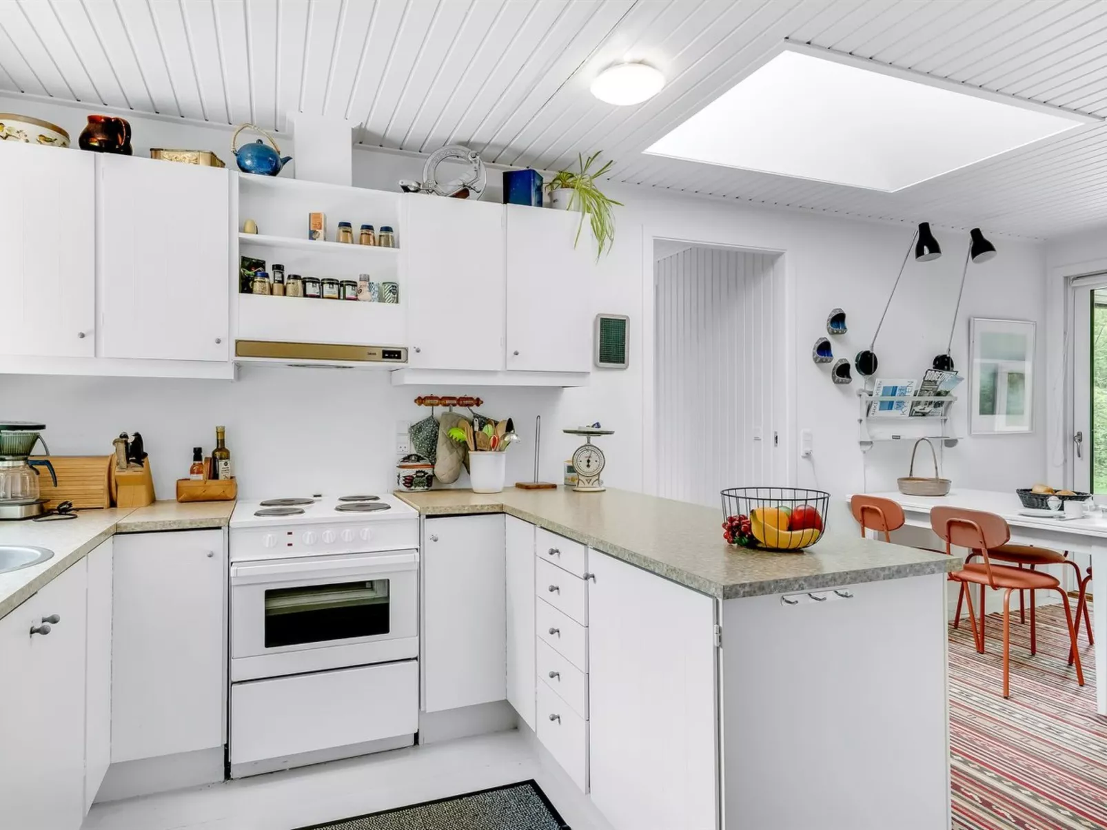 "Jarno" - 1km from the sea-Drinnen