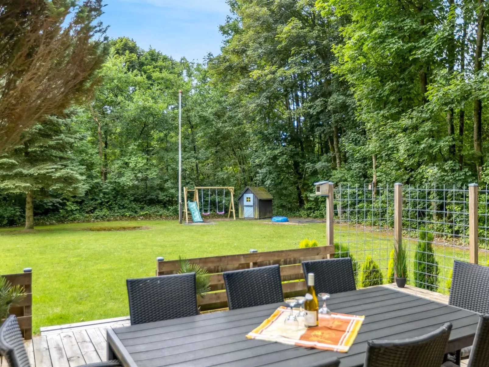 "Marret" - 30km from the sea-Outside