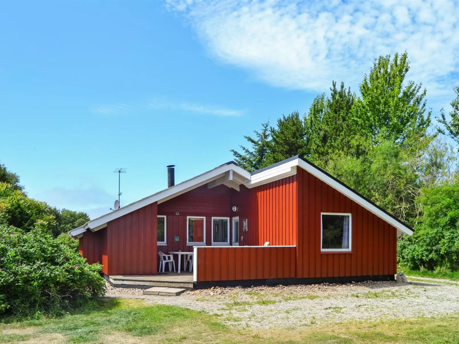 "Vivan" - 3.8km from the sea-Outside