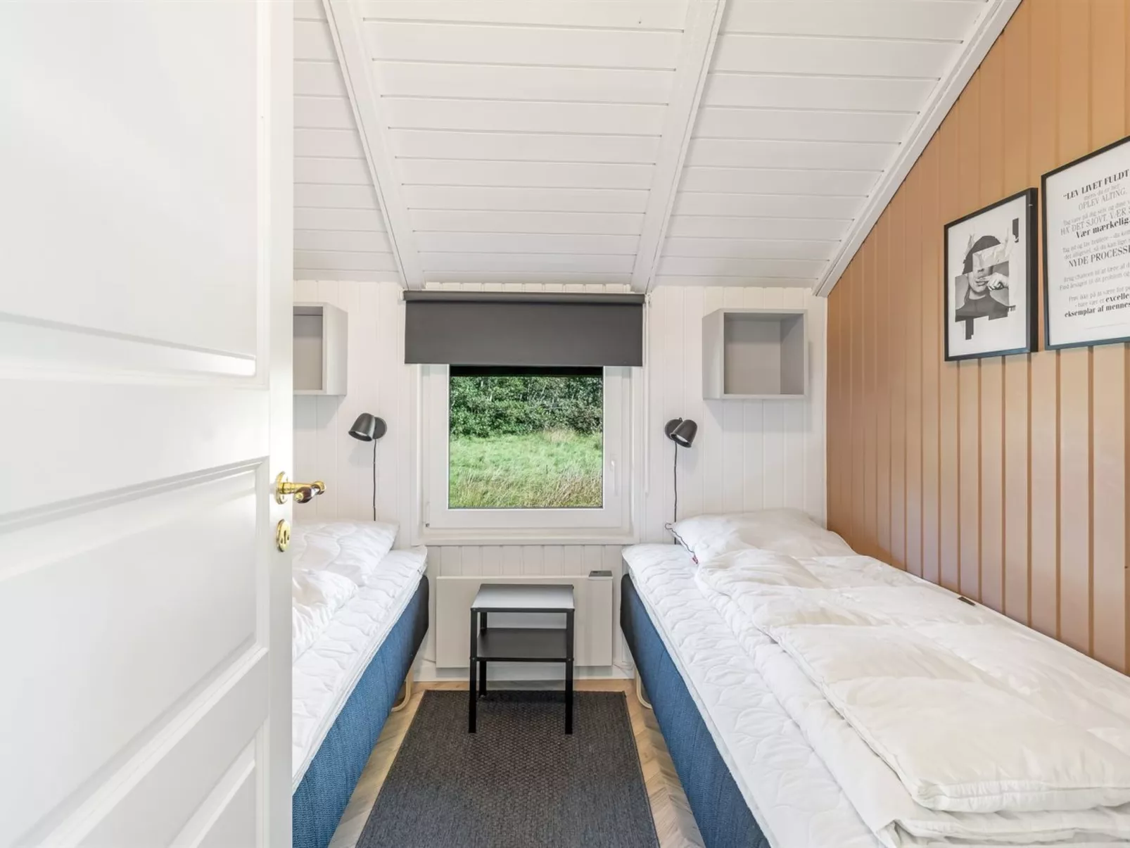 "Skyler" - 1km from the sea-Dedans