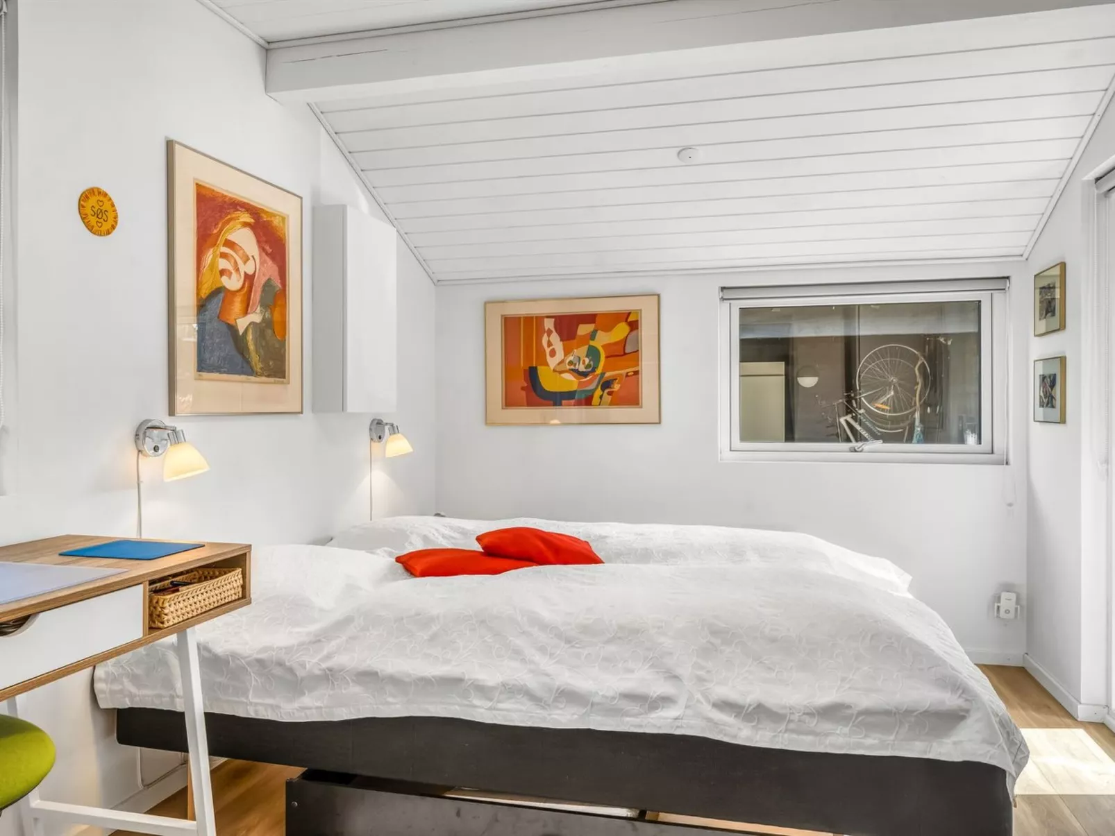 "Milan" - 250m to the fjord-Dedans