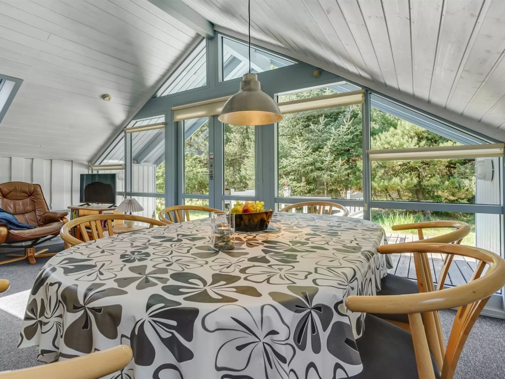 "Lenia" - 1km from the sea-Inside