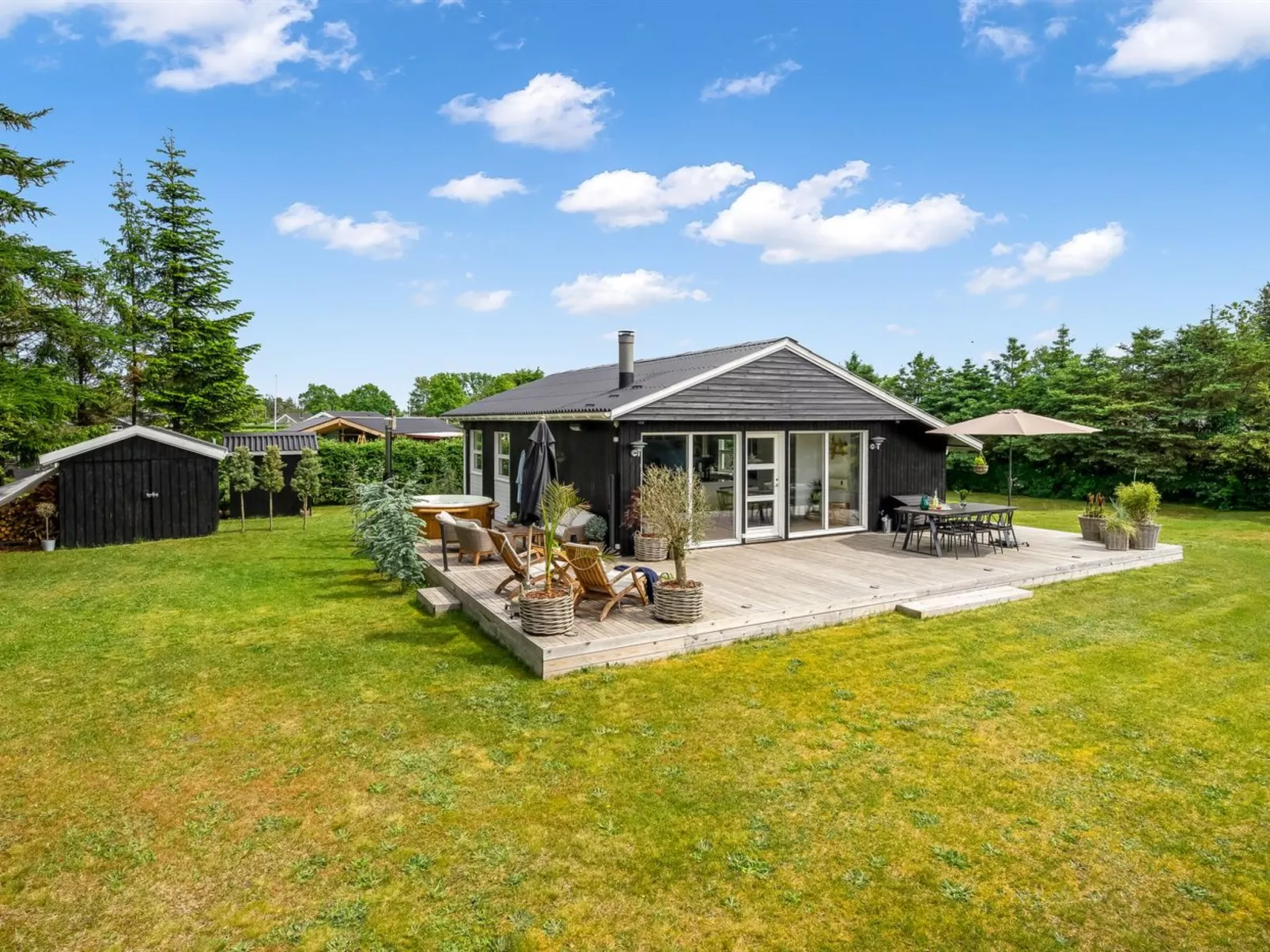 "Ingiald" - 600m from the sea-Draußen