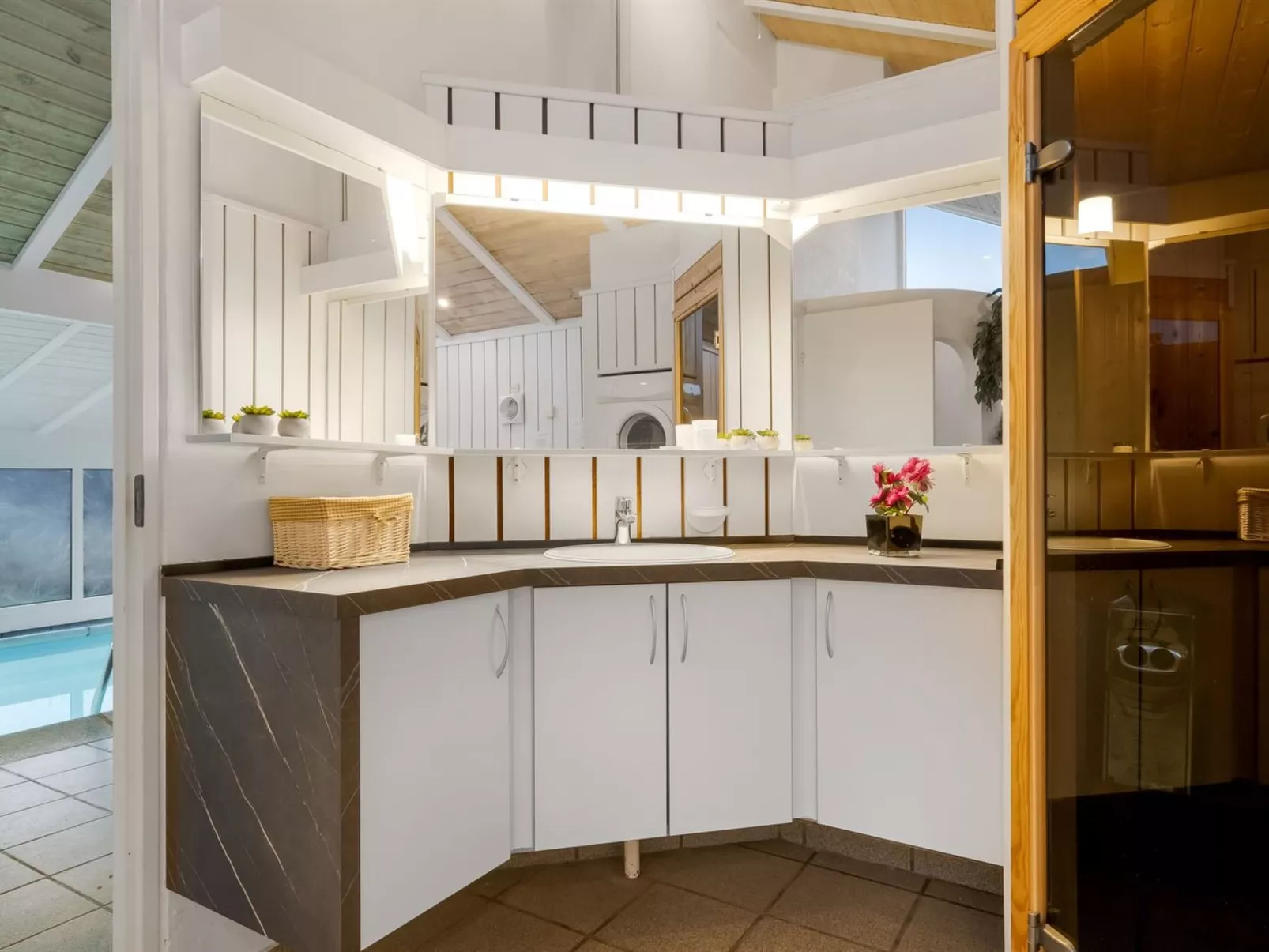 "Amadahy" - 950m from the sea-Drinnen