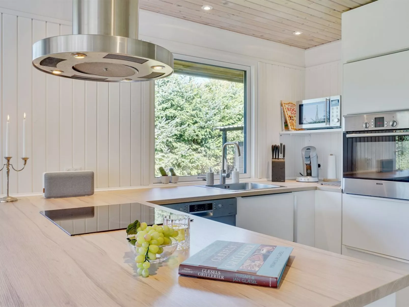 "Matilde" - 400m to the fjord-Inside