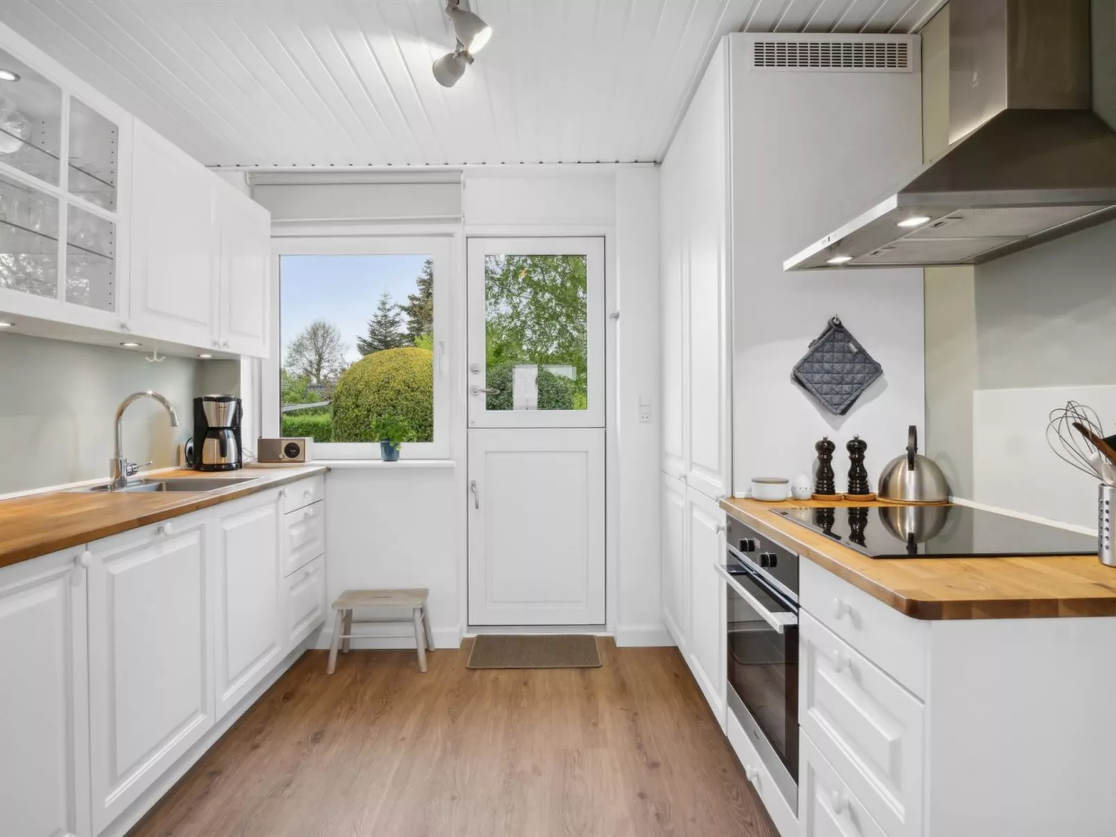 "Mayla" - 50m from the sea-Drinnen