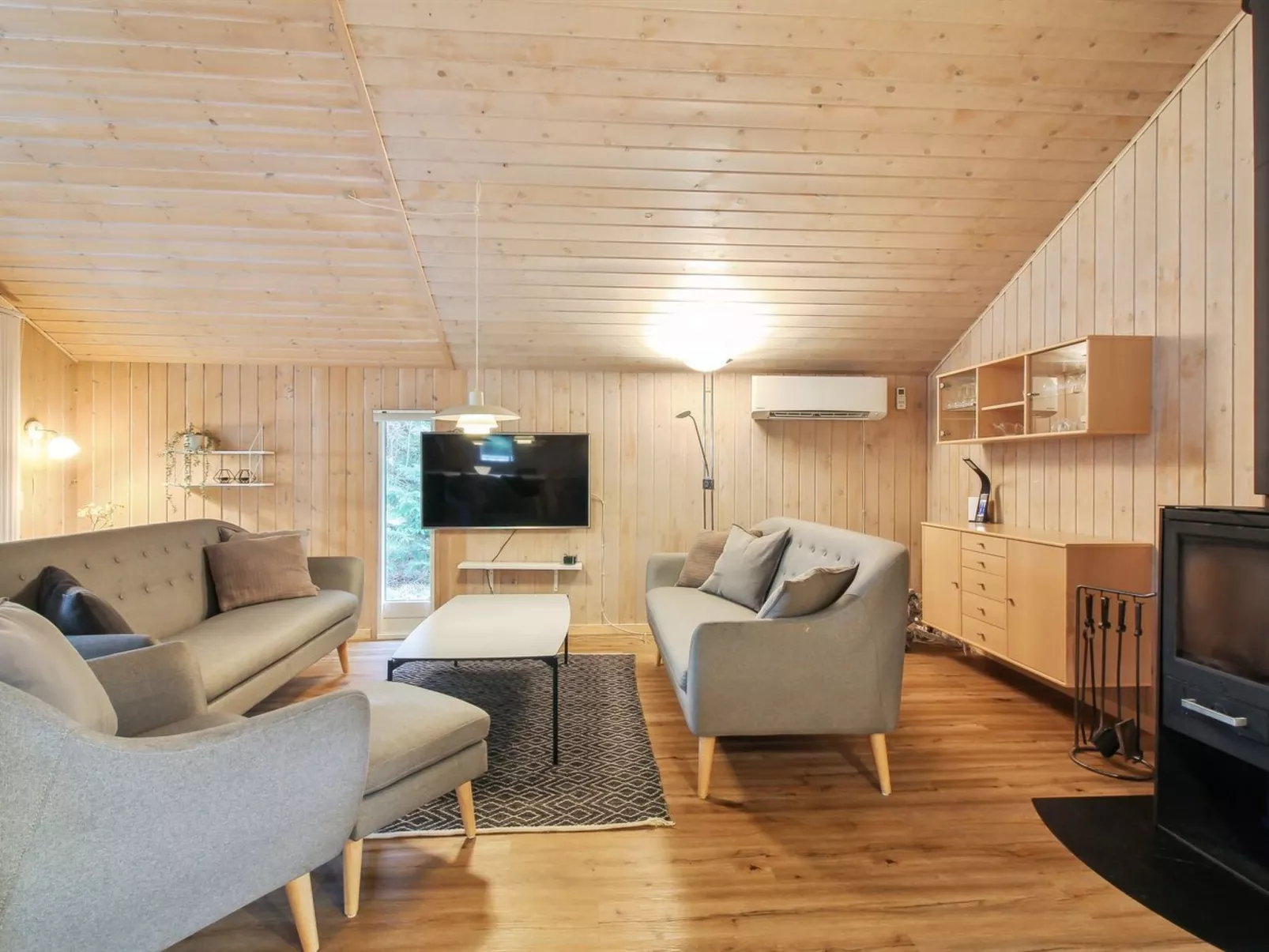 "Elsemaria" - 1.3km from the sea-Inside