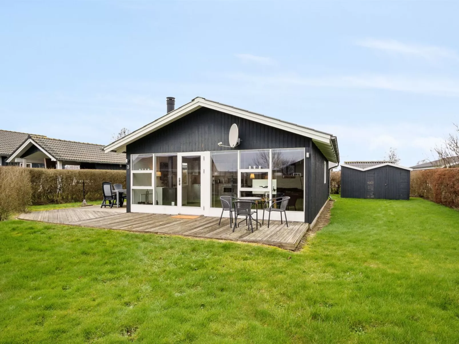 "Blesse" - 250m from the sea-Draußen