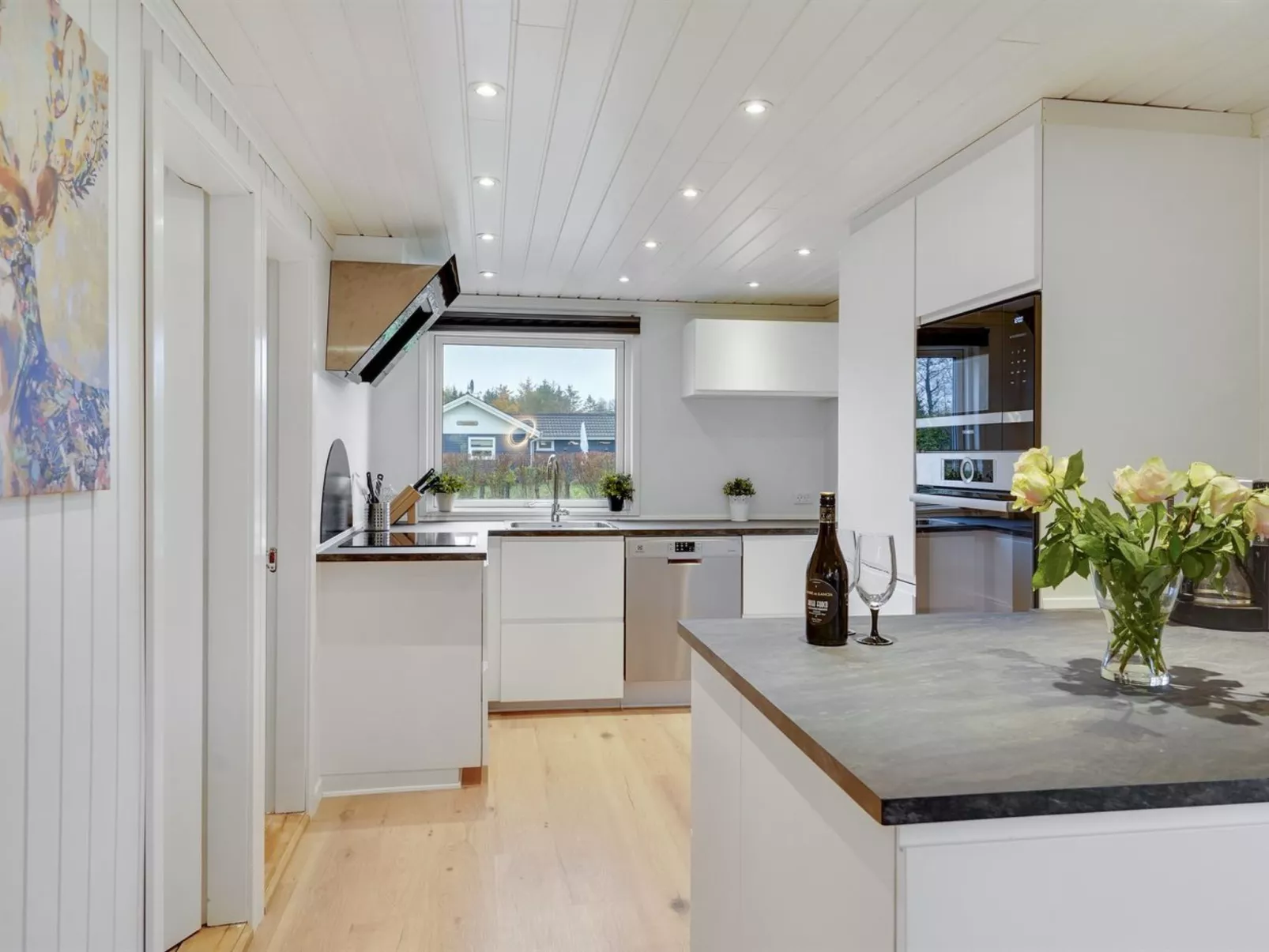 "Nina" - 700m to the fjord-Inside