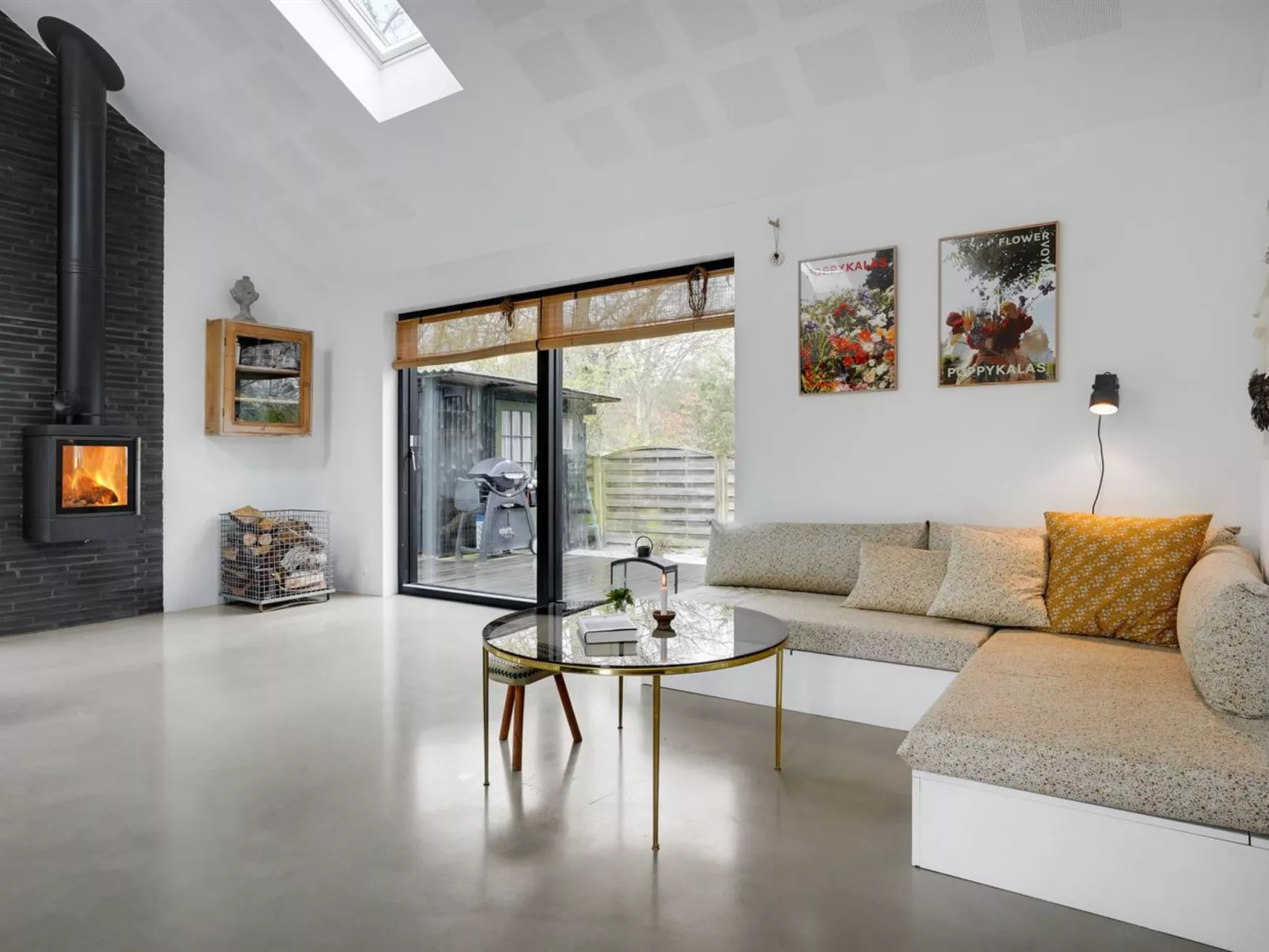 "Michael" - 400m from the sea-Drinnen