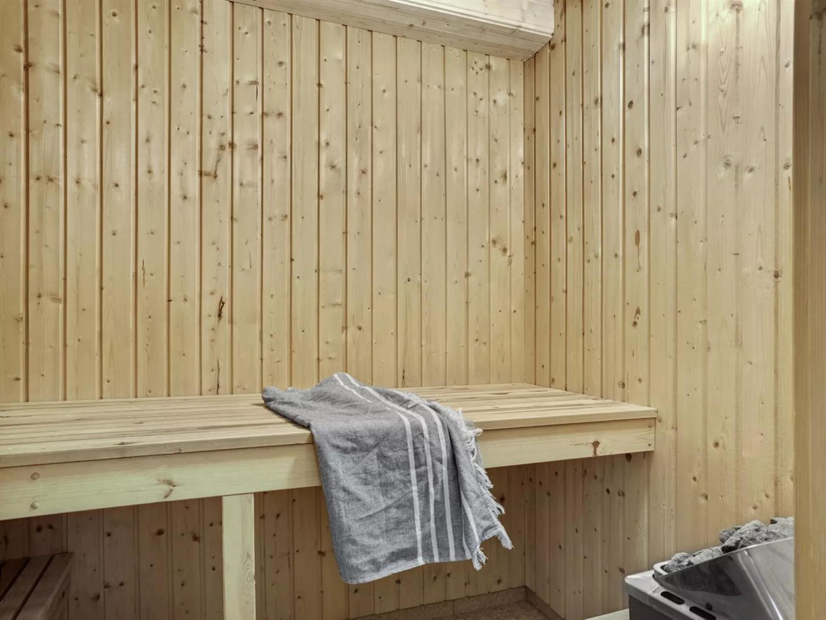 "Catarine" - 1.1km from the sea-Drinnen