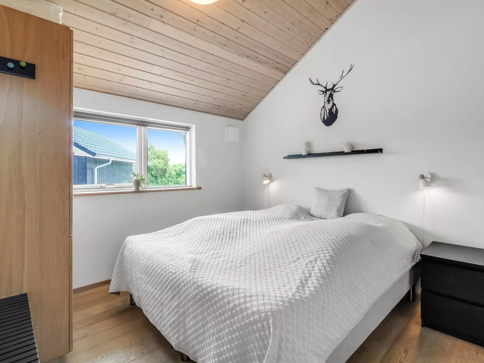 "Steen" - 800m from the sea-Drinnen