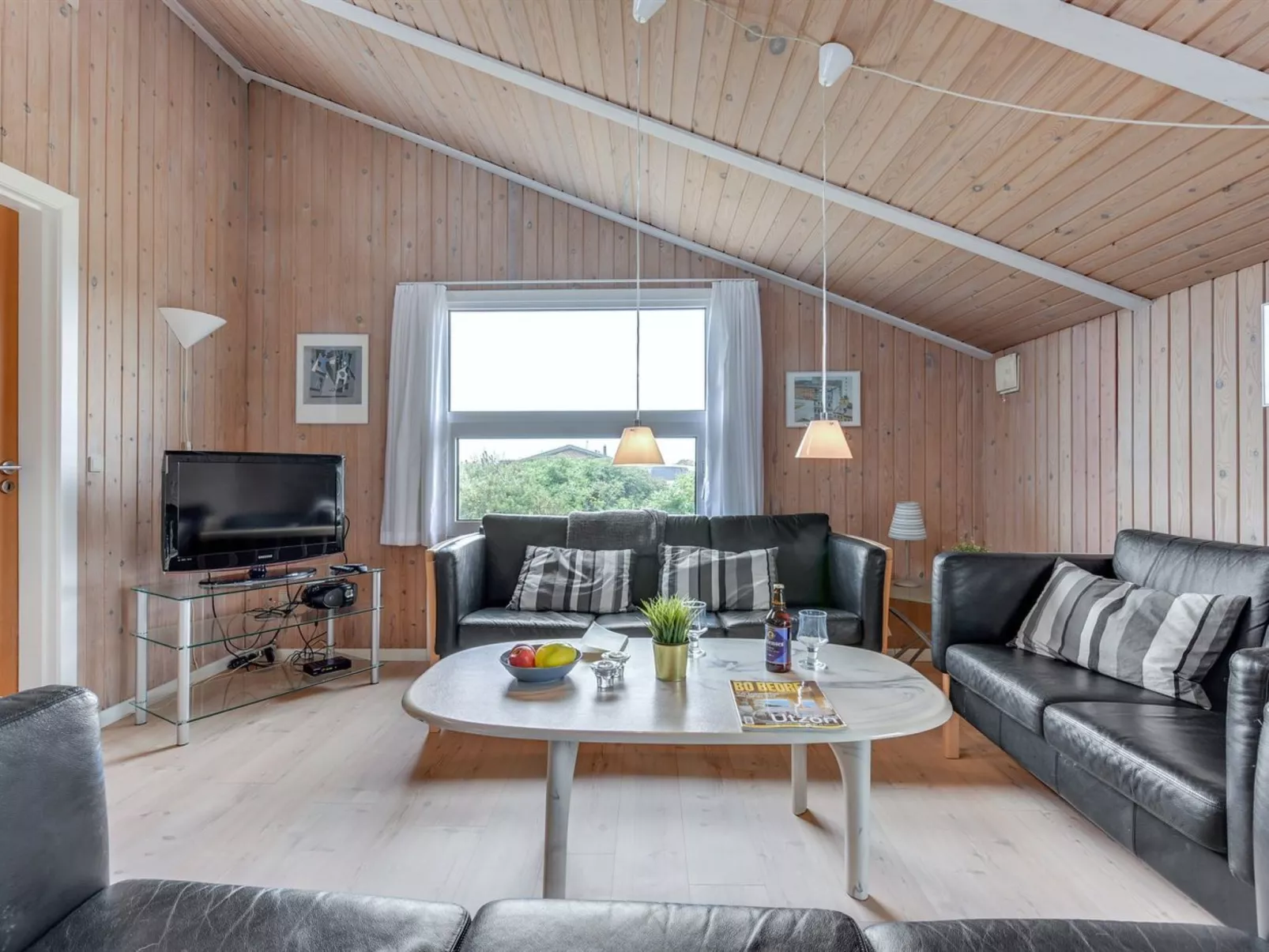 "Mogens" -  from the sea-Dedans