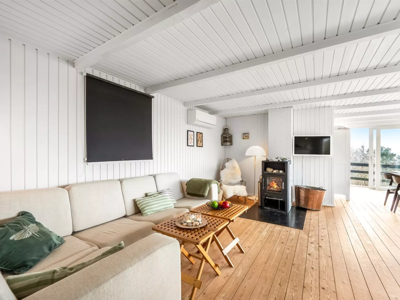 "Heera" - 100m to the fjord-Dedans