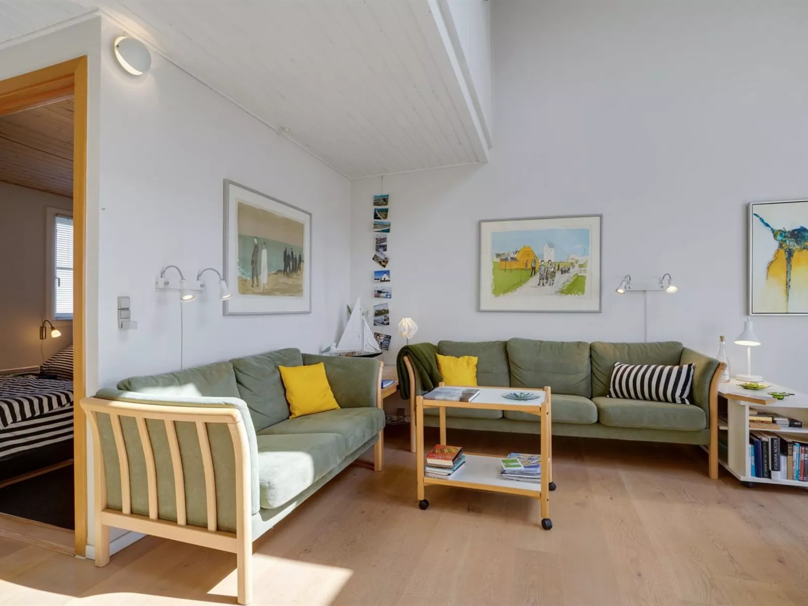 "Siunde" - 100m to the fjord-Inside