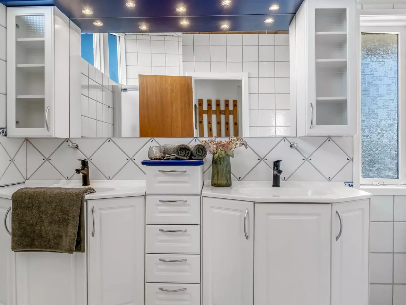 "Hilka" - 75m from the sea-Drinnen