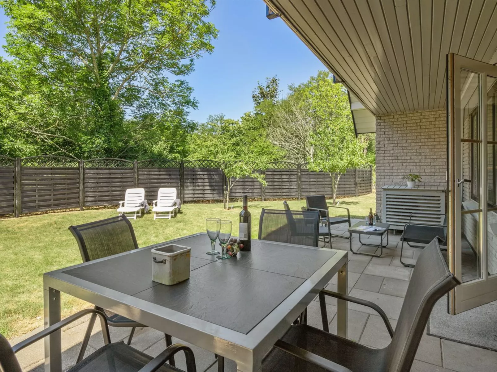 "Marka" - 2.5km from the sea-Outside