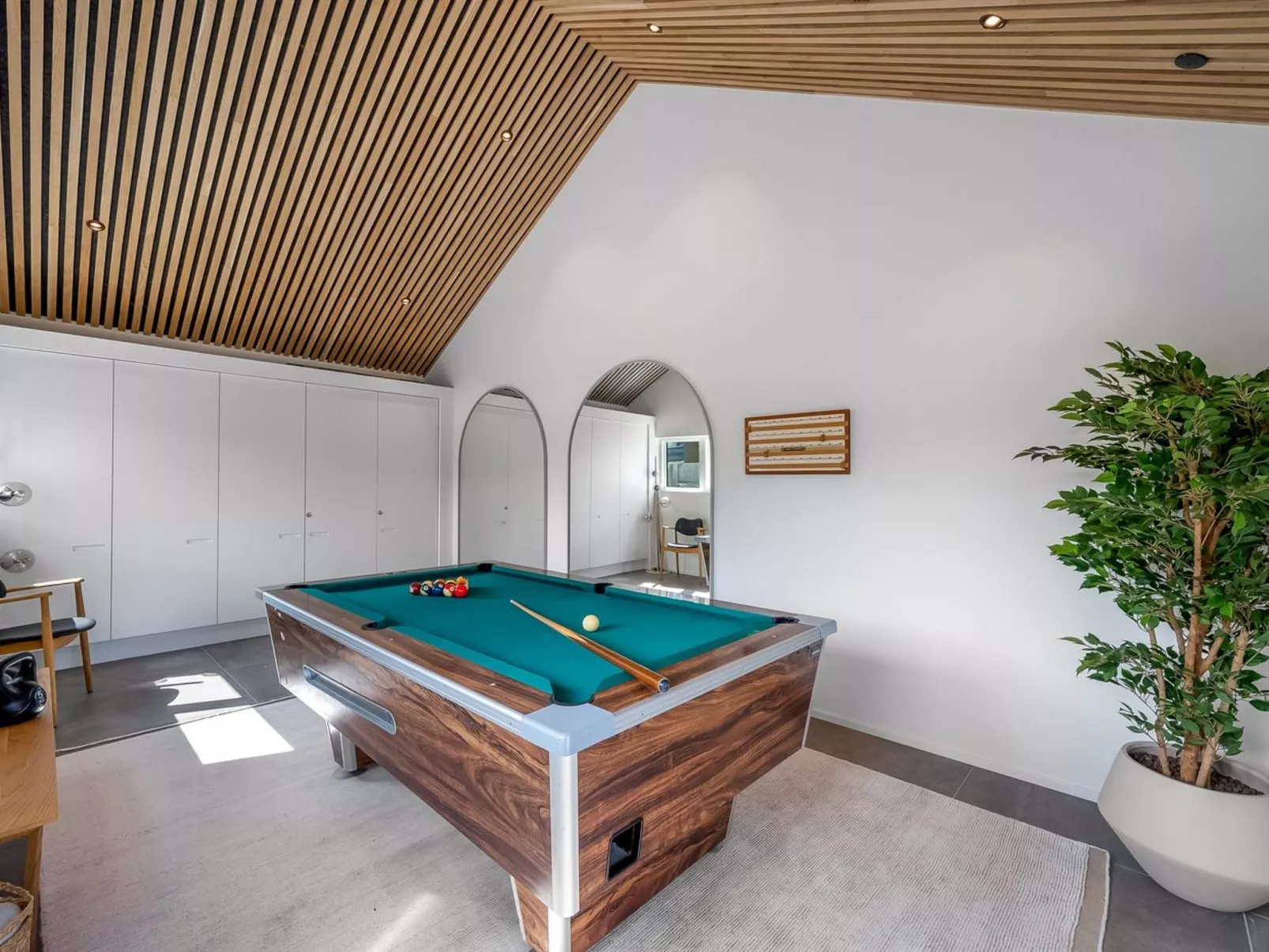 "Maximiliane" -  from the sea-Dedans