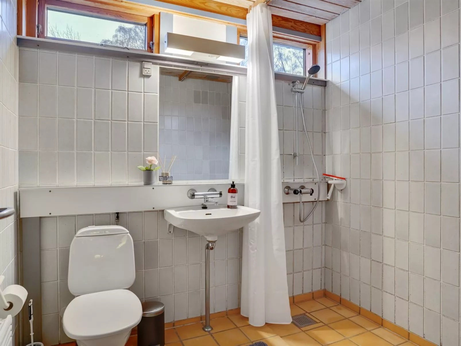 "Ferbine" - 400m from the sea-Inside