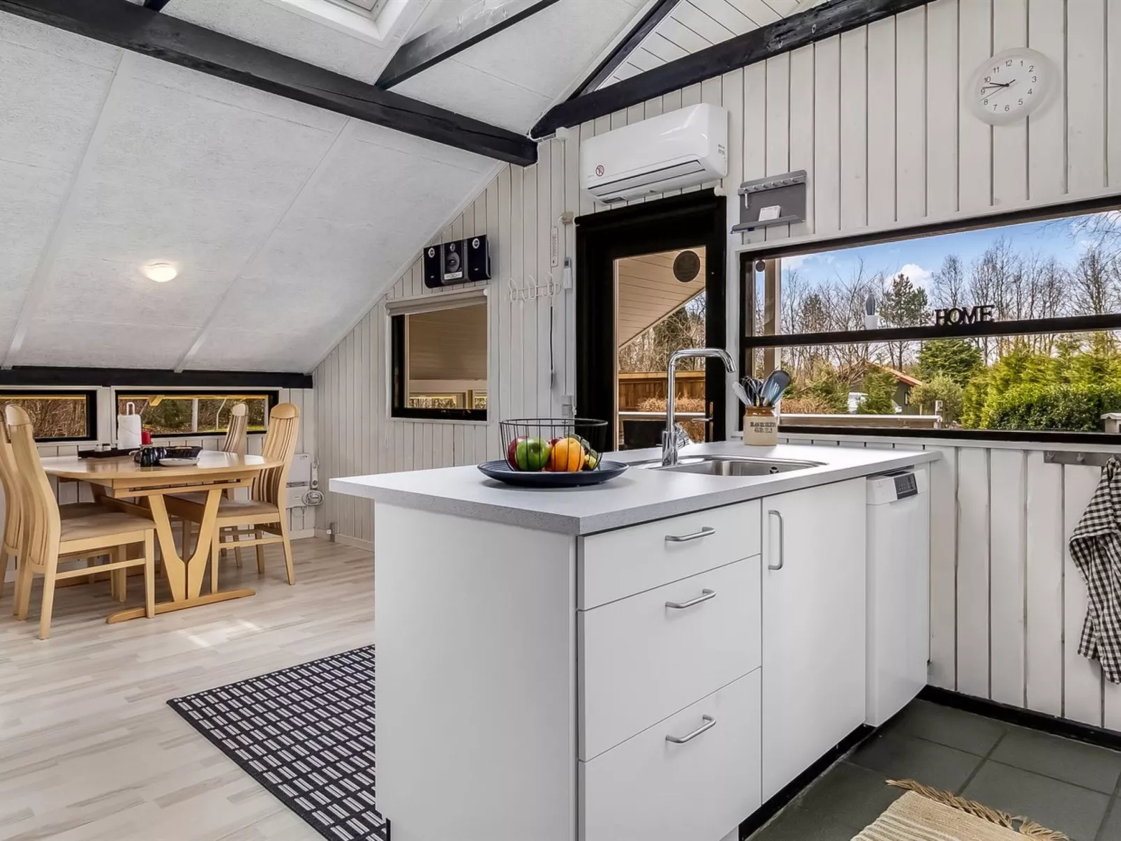 "Hannelise" - 30km from the sea-Drinnen