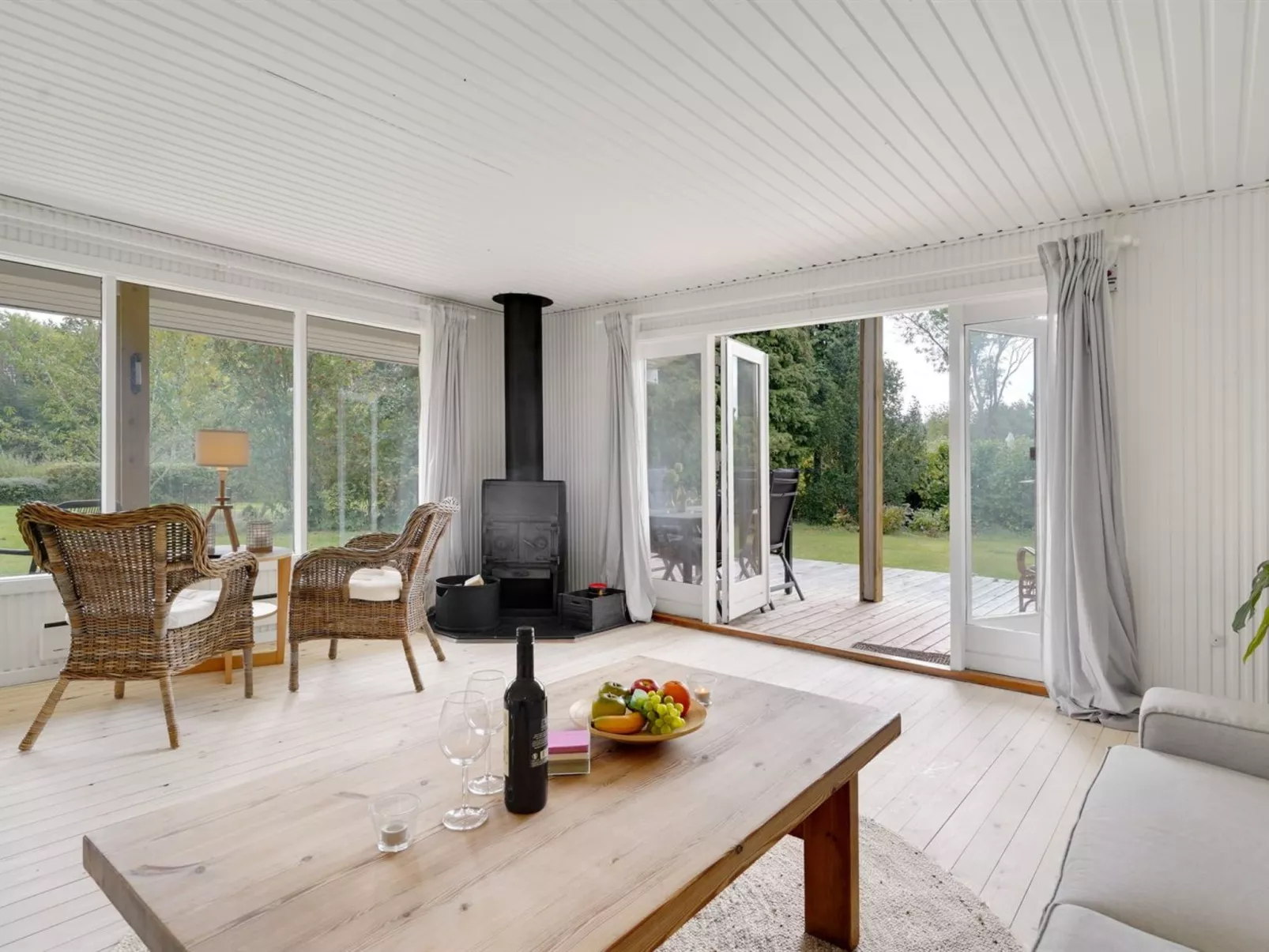 "Aksa" - 400m from the sea-Inside