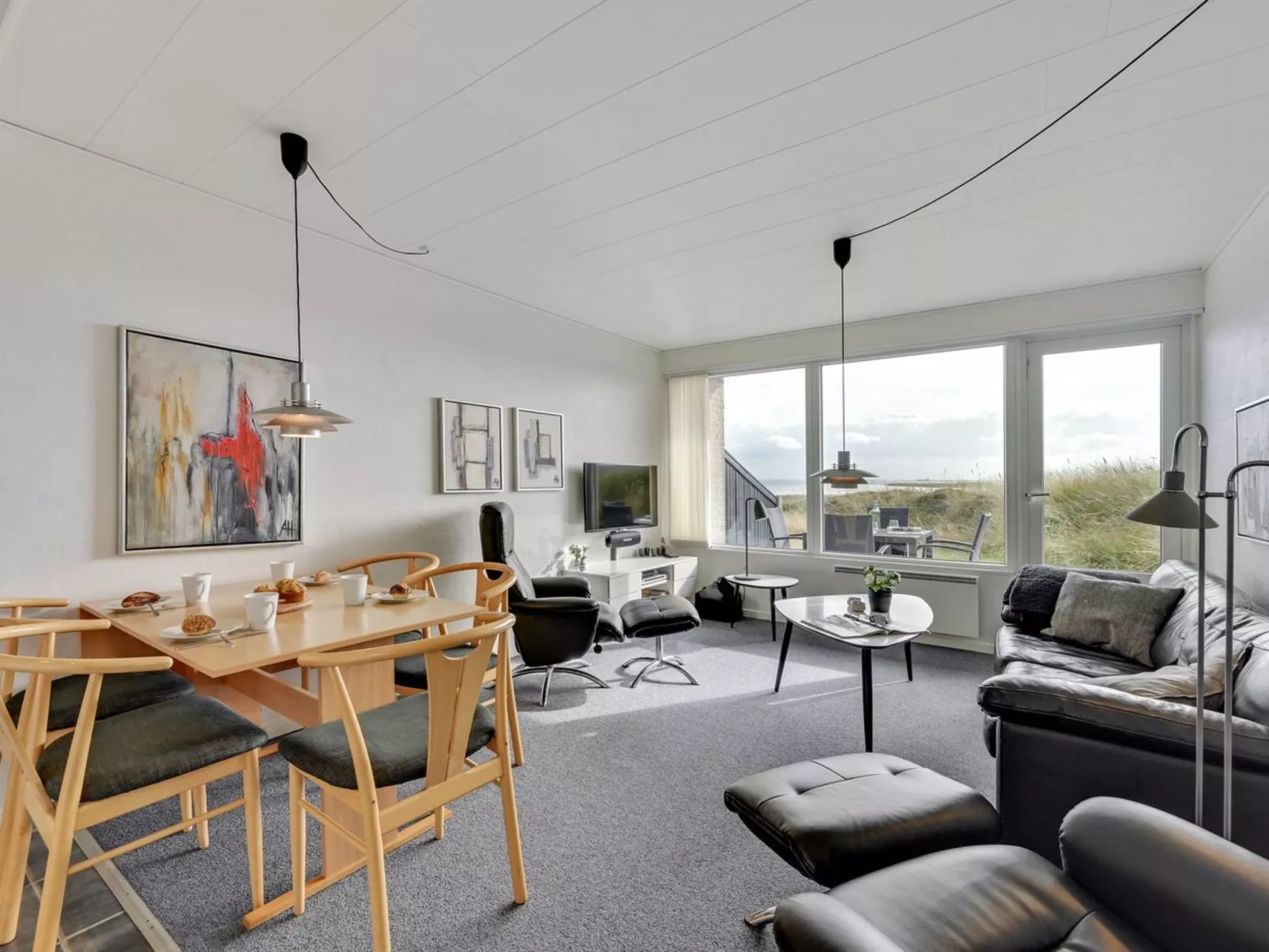 "Elizabeta" - 100m to the fjord-Drinnen