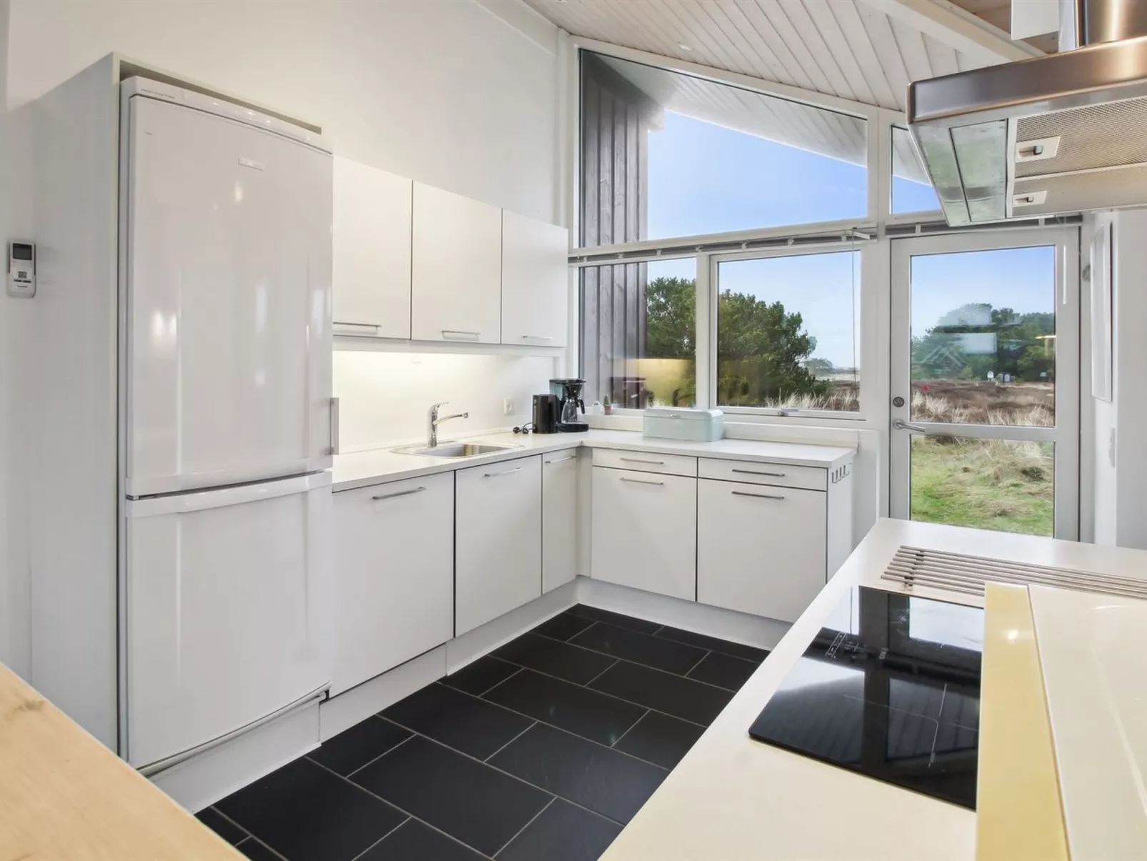 "Tiane" - 800m from the sea-Inside