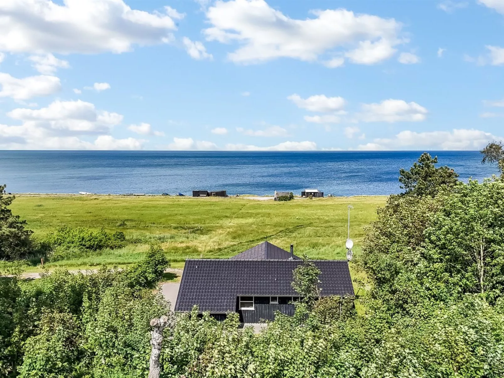 "Thorman" - 75m from the sea-Outside