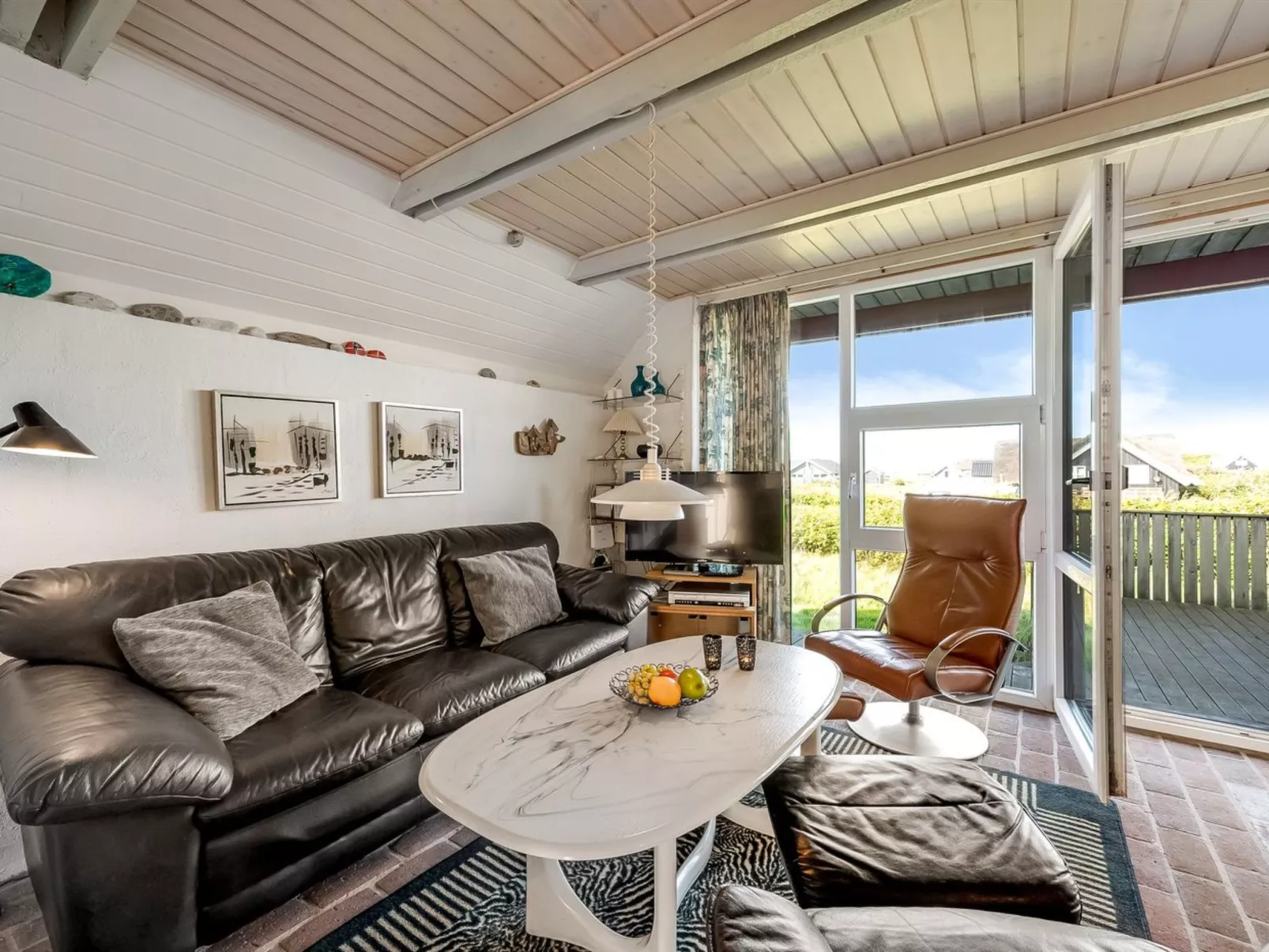 "Iines" - 200m from the sea-Inside