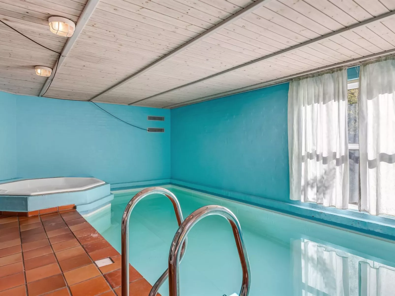 "Livni" - 3.8km from the sea-Draußen