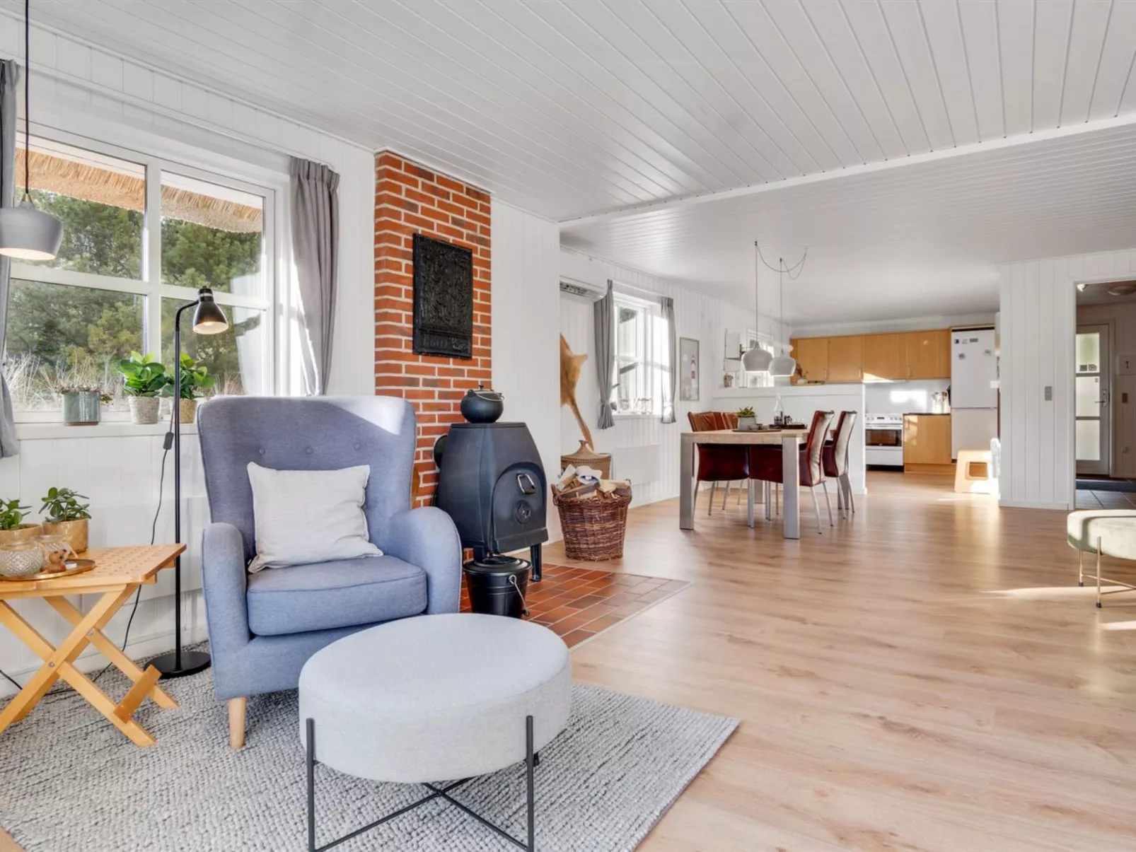 "Harpa" - 2.5km from the sea-Dedans