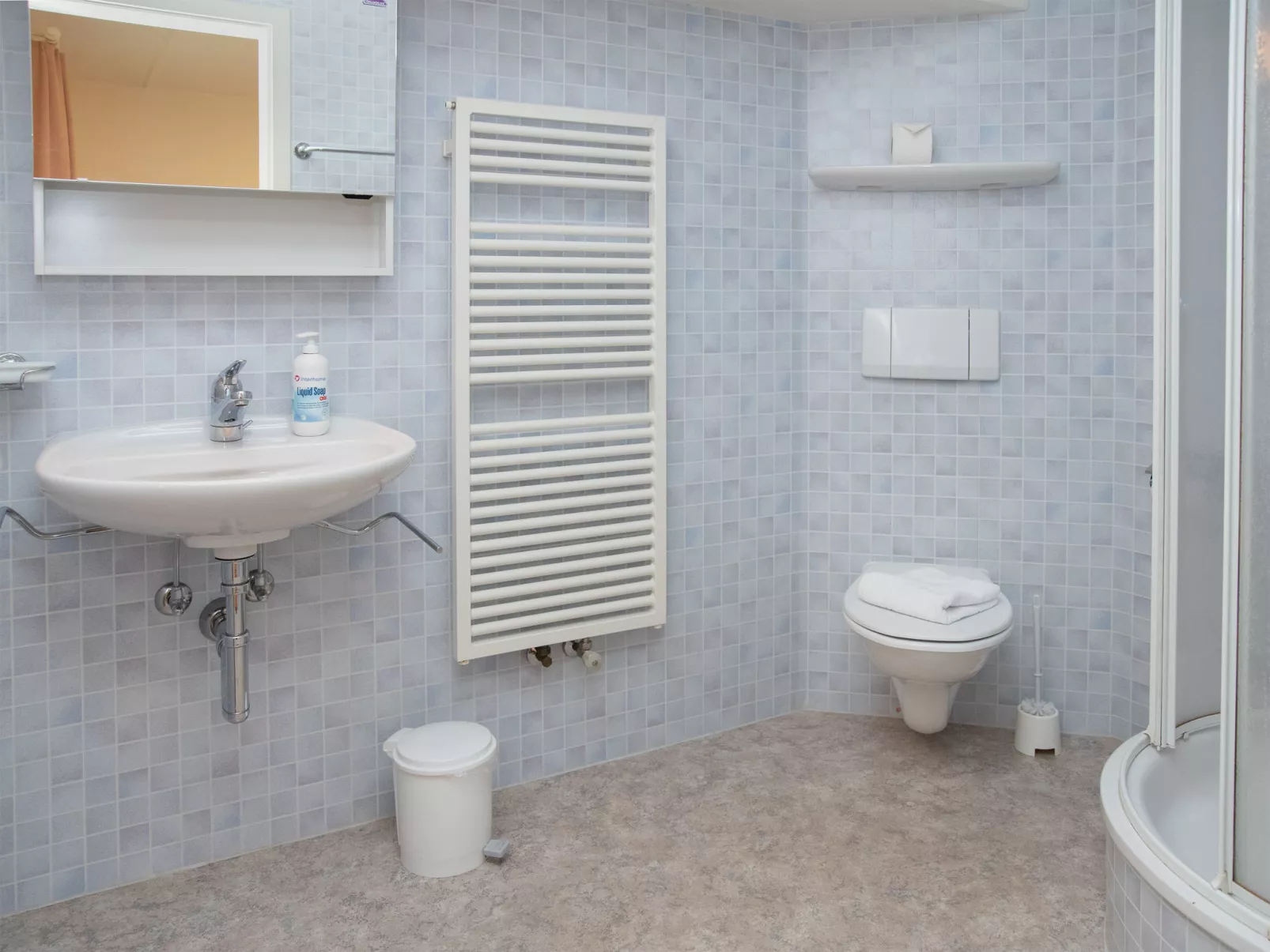 Helene Apt.Diana-Inside