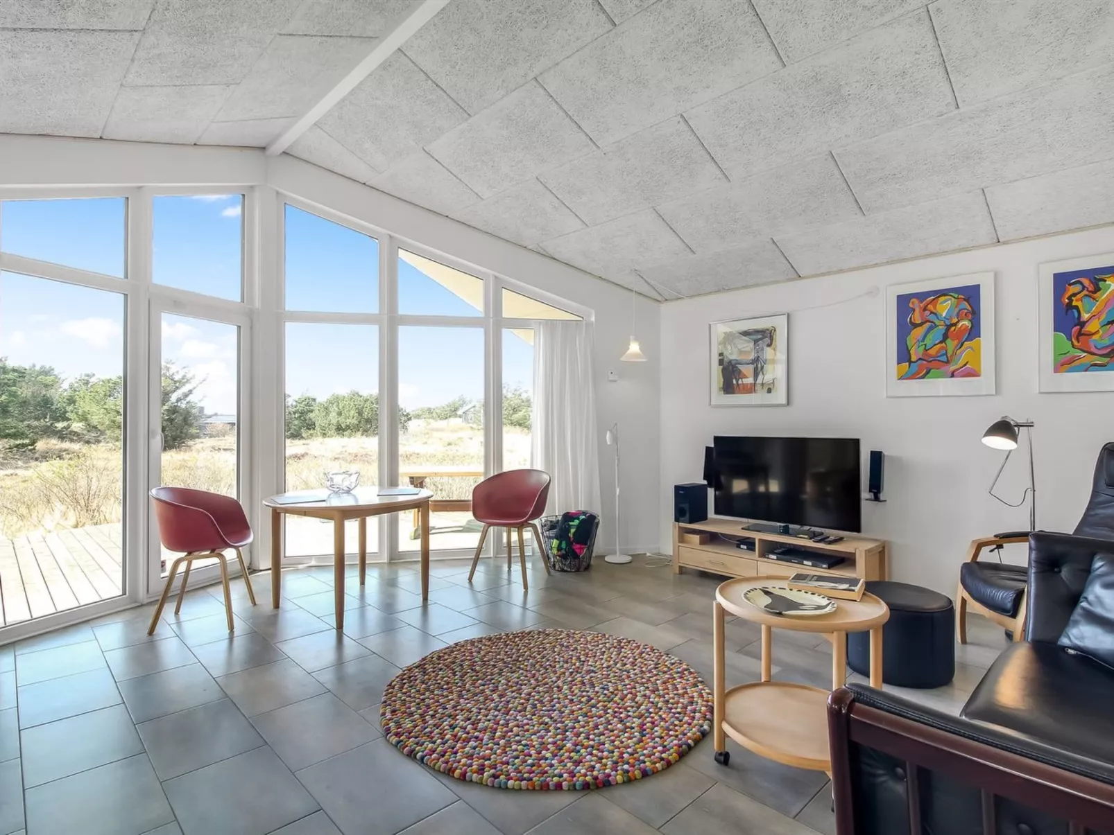 "Harthagunni" - 375m from the sea-Dedans