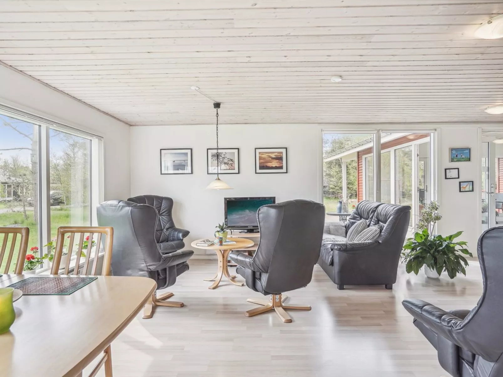 "Rayla" - 150m from the sea-Inside