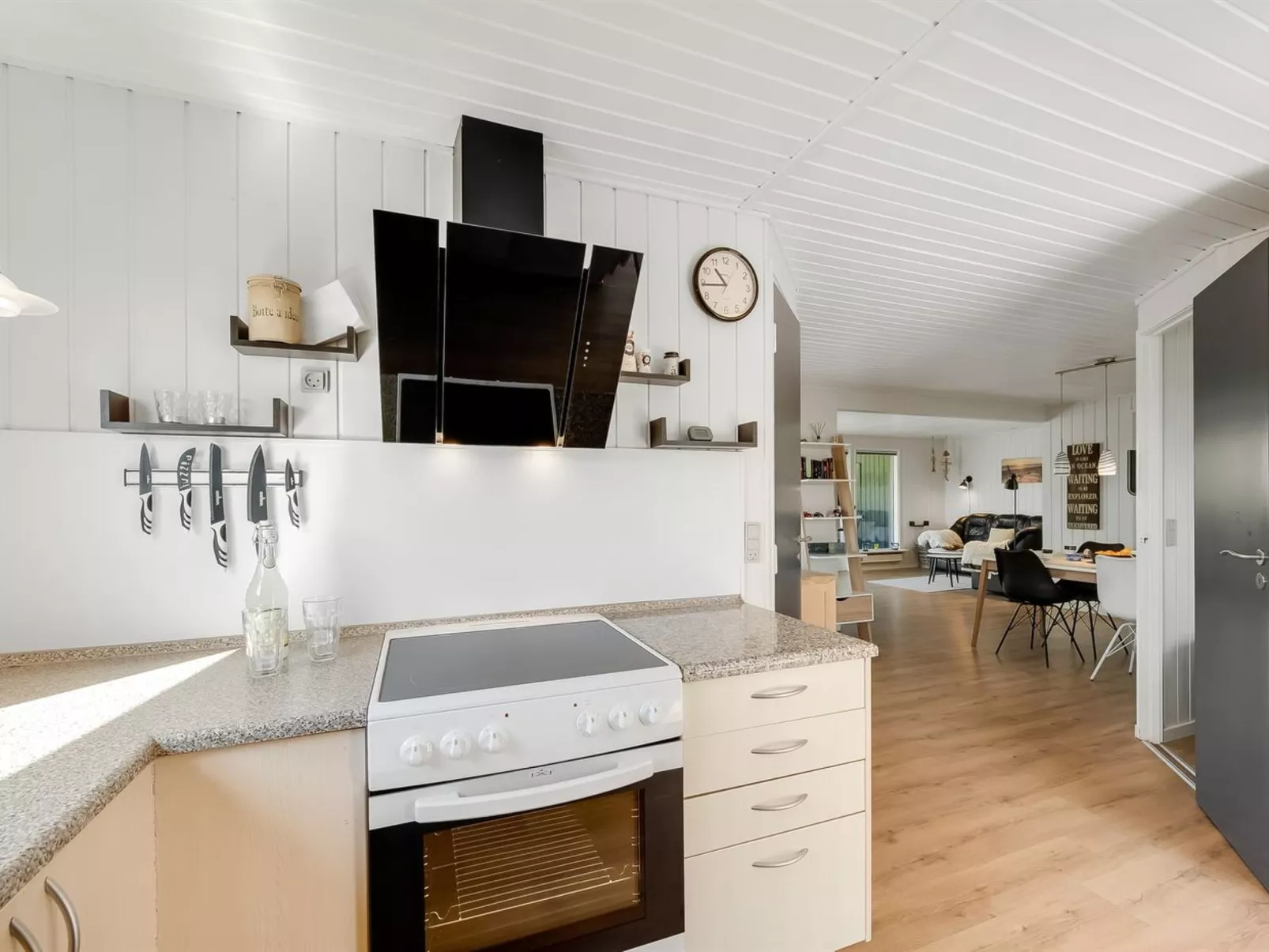 "Lill" - 50m from the sea-Inside