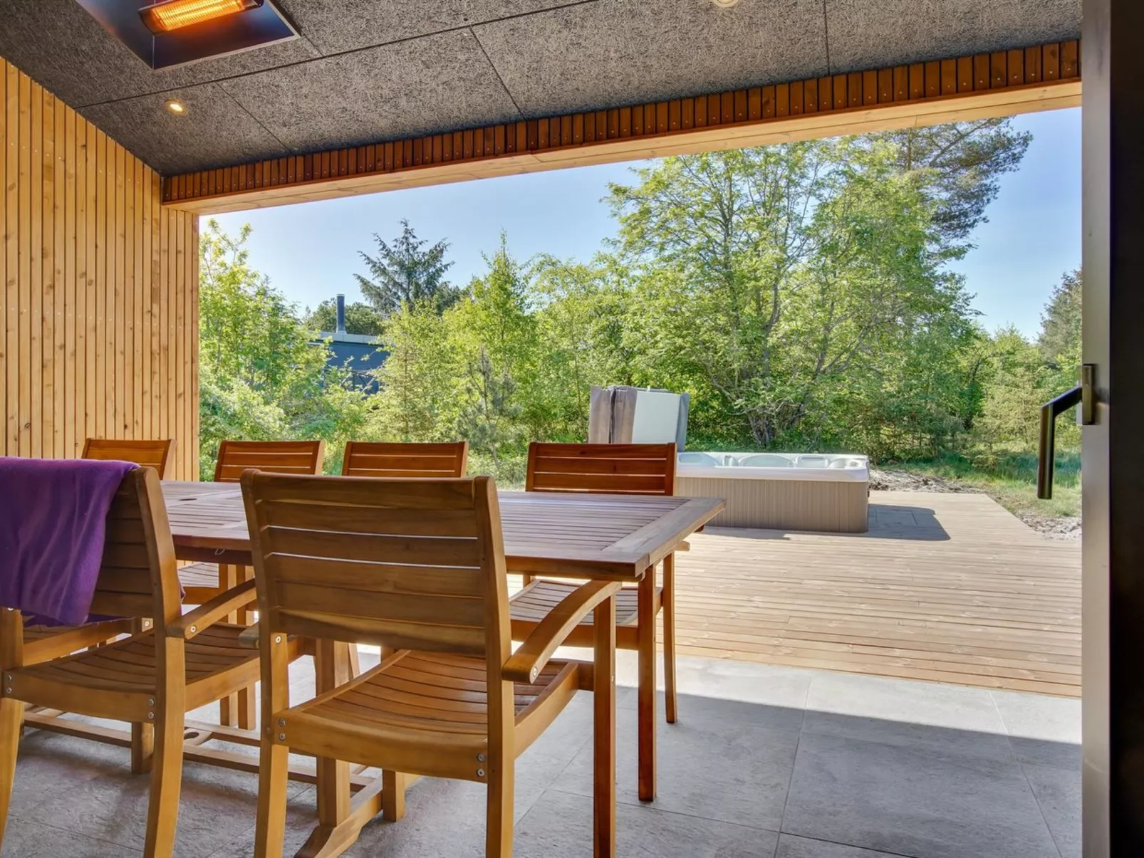 "Ileana" -  from the sea-Draußen