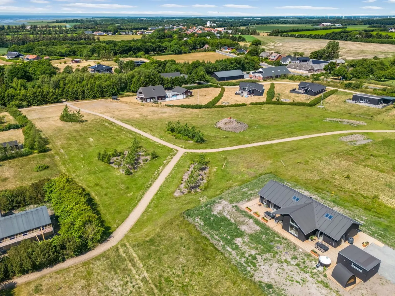 "Måns" - 500m to the fjord-Outside